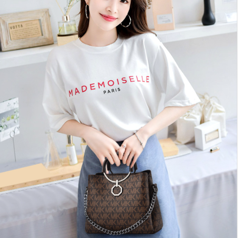 High-end women's leather bag l Elegant, seductive, luxury