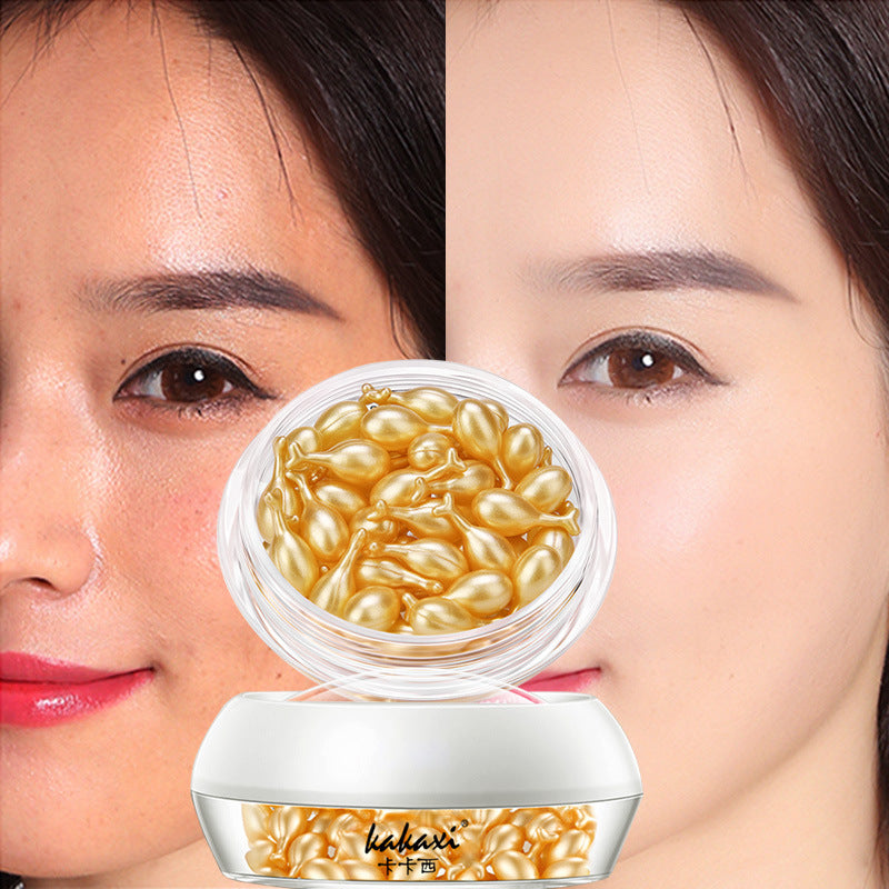 Moisturizing serum with pearl extract nourishes and rejuvenates the skin